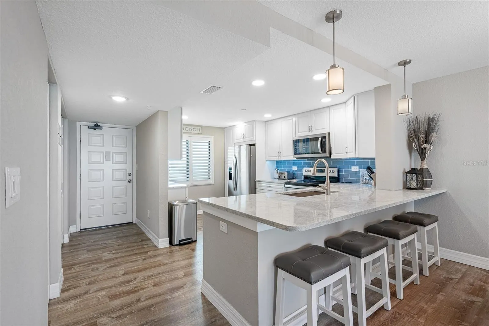 Kitchen island